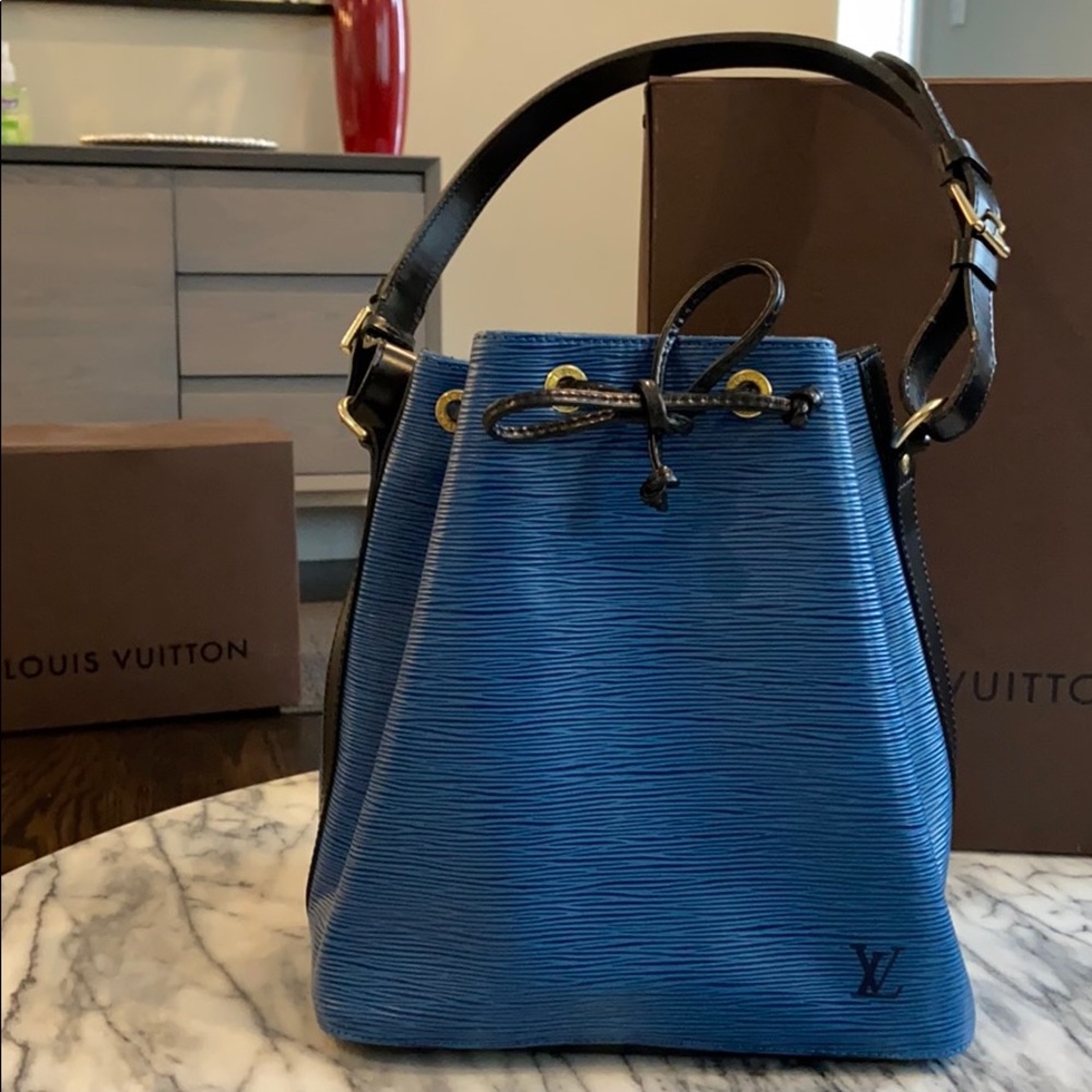 Rare Louis Vuitton Petite Noe